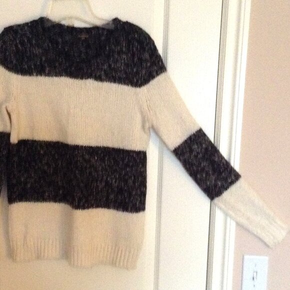 Denver Hayes Women's Black White Color Block Sweater Size S/P Cotton Blend Comfy - Picture 2 of 7